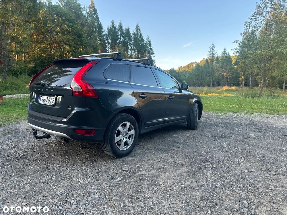 Volvo XC 60 D5 AWD Momentum - 3