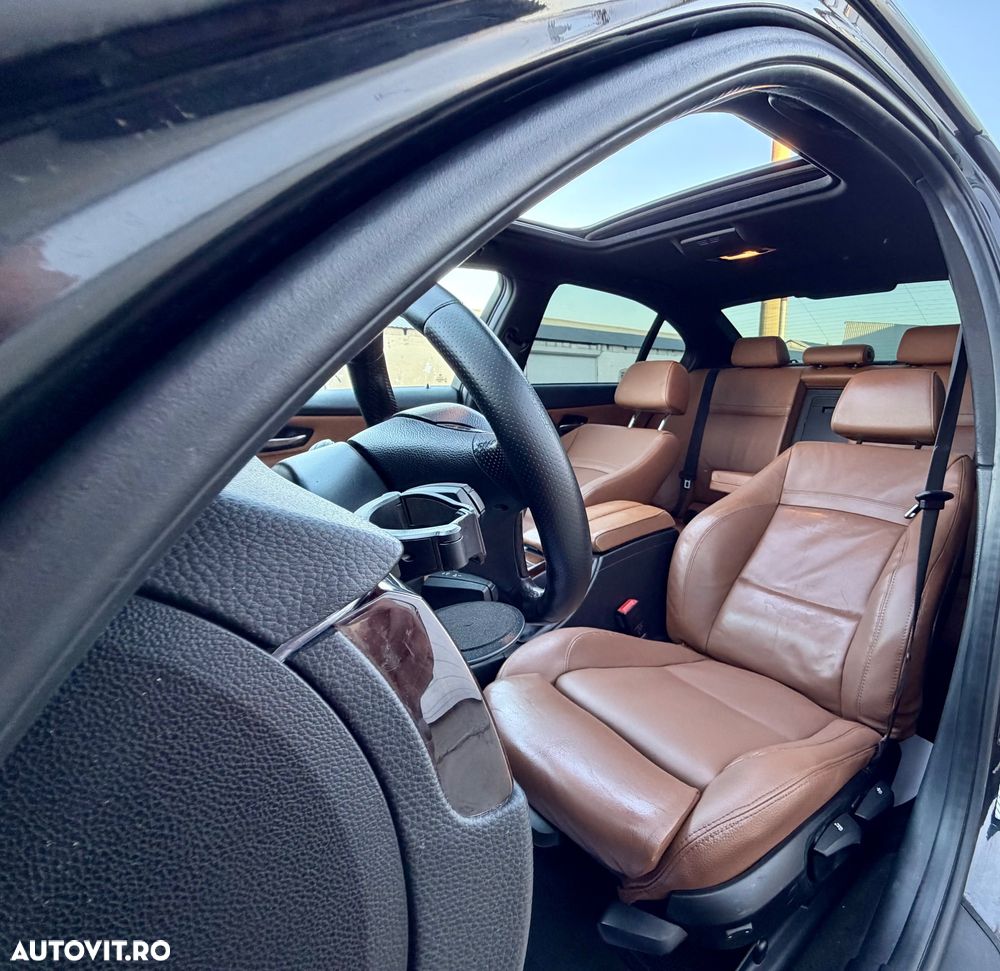 BMW Seria 3 320d Sport Line - 9