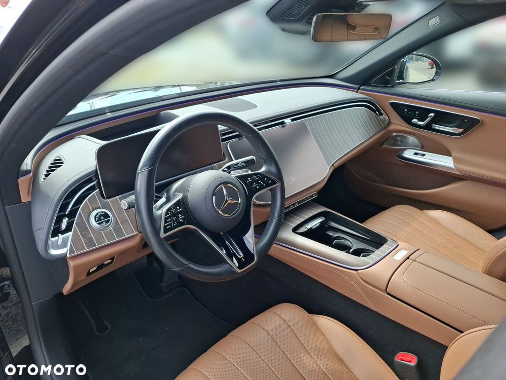 Mercedes-Benz Klasa E 220 d mHEV 4-Matic Exclusive 9G-Tronic - 10