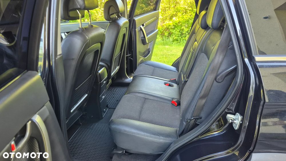 Chevrolet Captiva 2.4 2WD 7 Sitzer LS Family Edition - 9