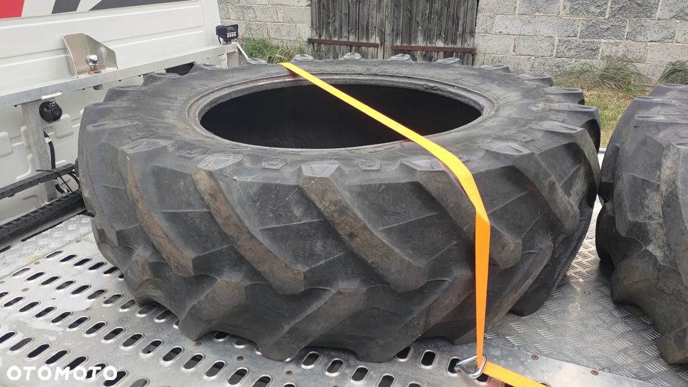 Transport 480/70 R34 Pirelli radialne do ciągnika 480 70 34 - 1