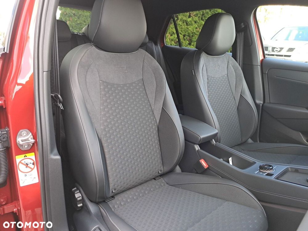 Volkswagen T-Roc 1.5 eTSI R-Line DSG - 28