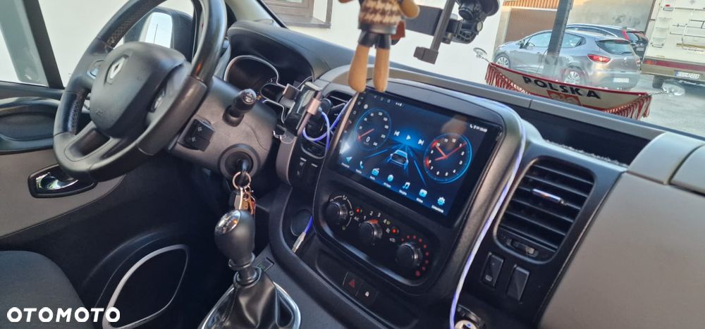 Renault Trafic - 21