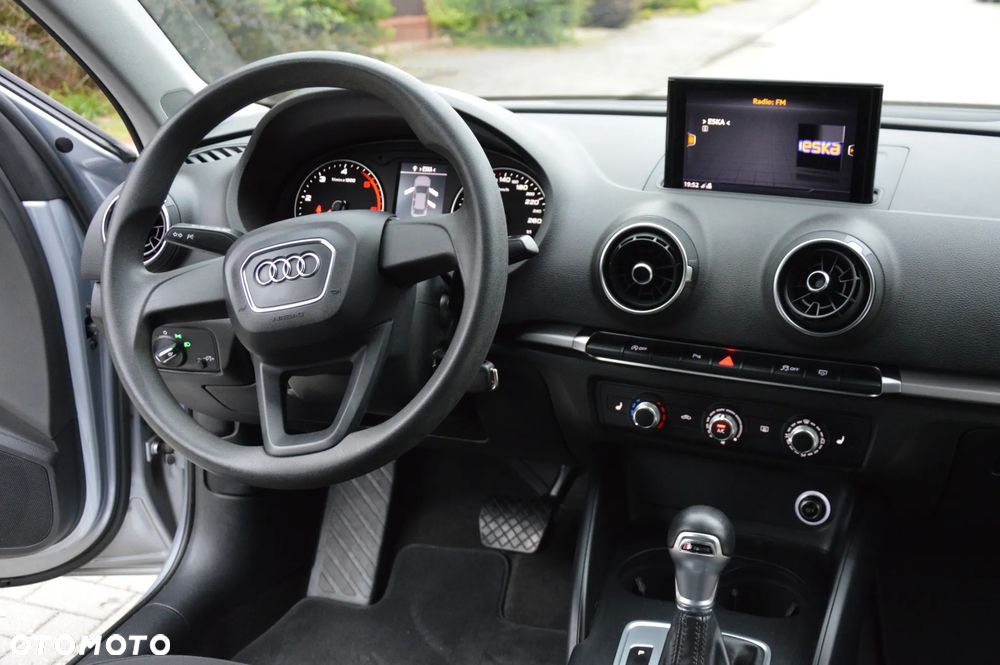 Audi A3 Limousine 2.0 TDI S tronic sport - 18
