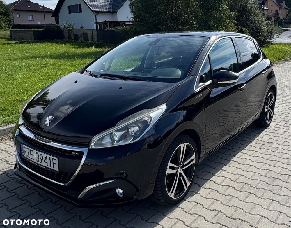 Peugeot 208 2015 photo 2