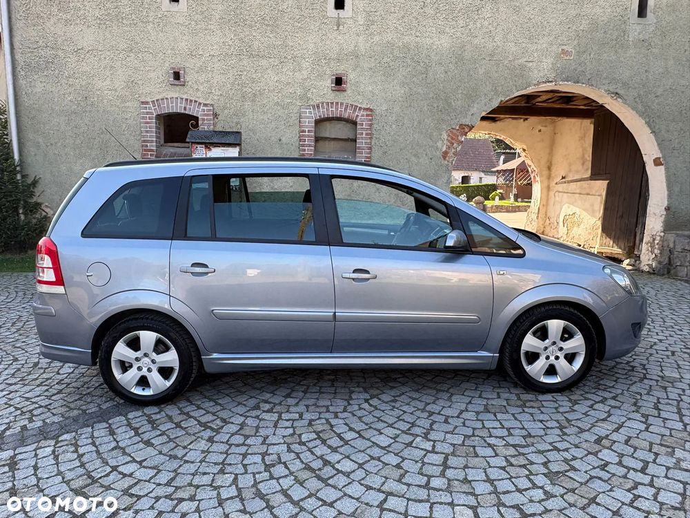Opel Zafira 1.8 Easytronic Family Plus - 7