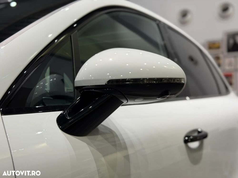 Porsche Macan T - 13