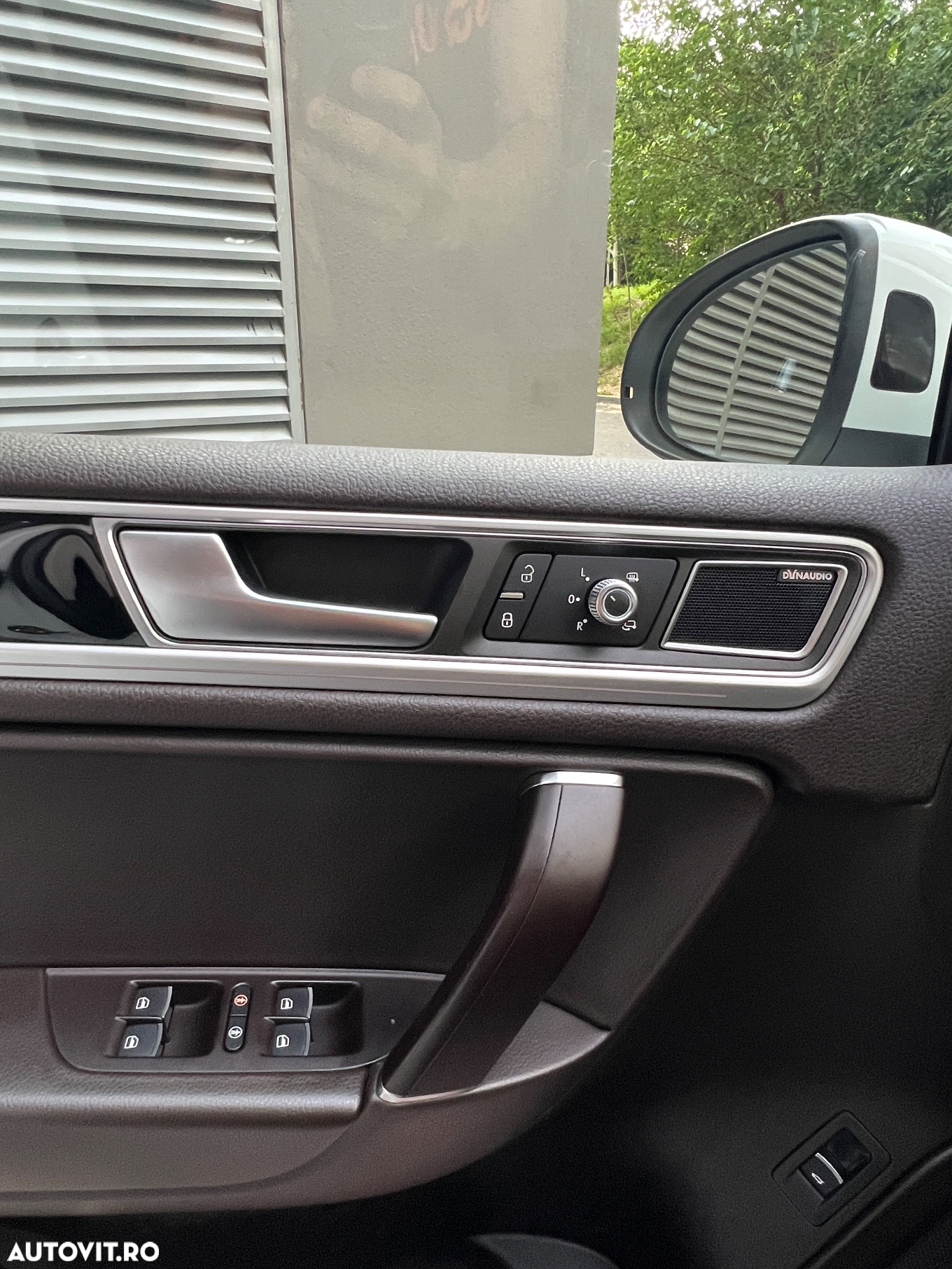 Volkswagen Touareg - 14