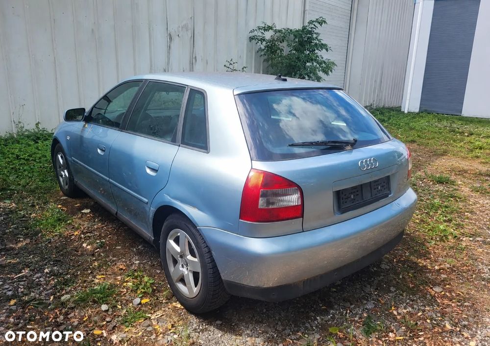 Audi A3 Sportback - 2