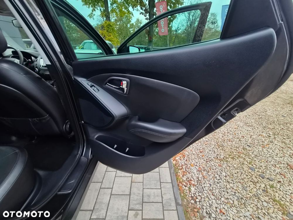 Hyundai ix35 2.0 4WD Premium - 24