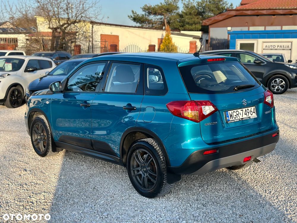 Suzuki Vitara 1.6 Comfort 2WD - 11