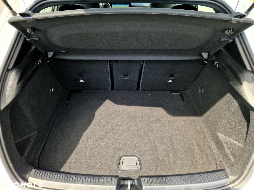 Mercedes-Benz Klasa A 250 AMG Line 7G-DCT - 23