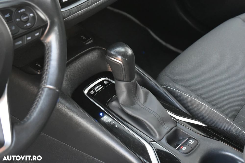 Toyota Corolla 1.8 HSD Eco - 19