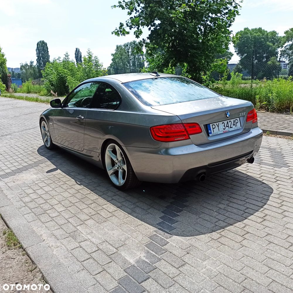 BMW Seria 3 335i M Sport Edition - 8