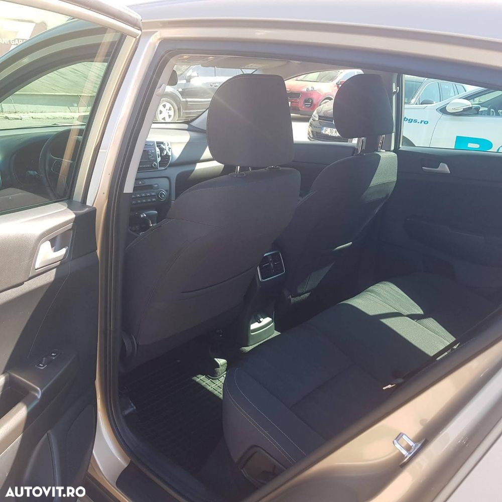 Kia Sportage 1.7 DSL 7DCT 4x2 Classic - 16