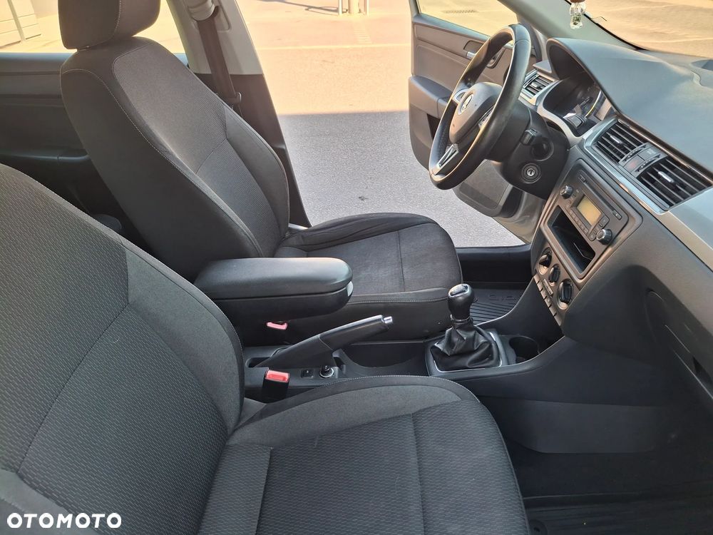 Skoda RAPID 1.2 TSI Ambition - 11