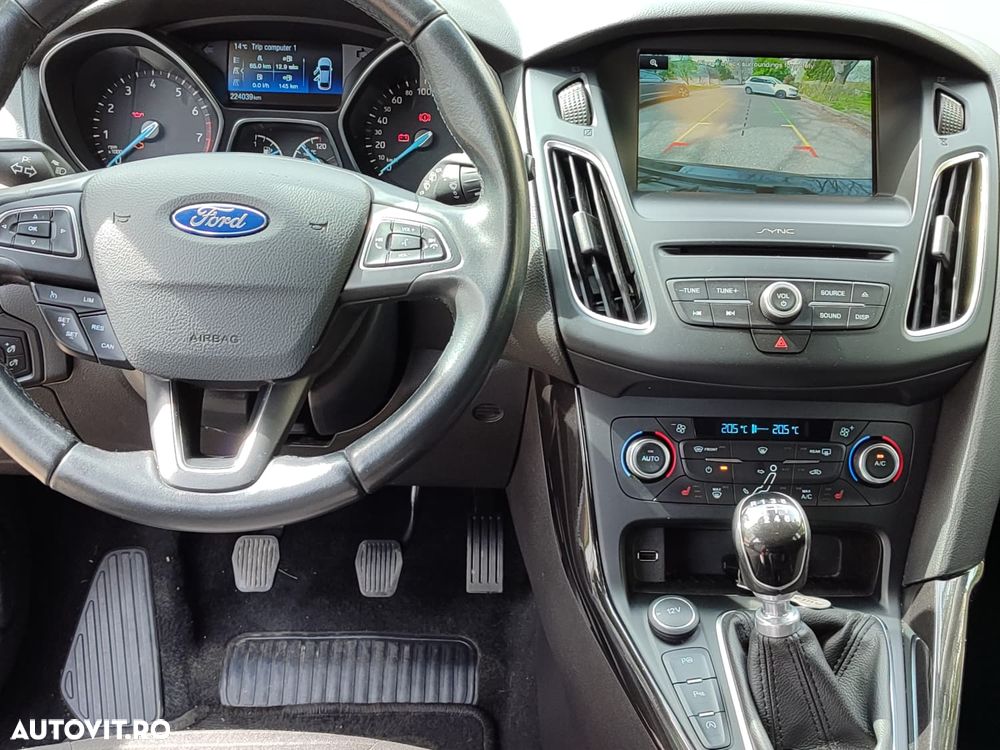 Ford Focus 1.0 EcoBoost Start Stop Titanium - 14