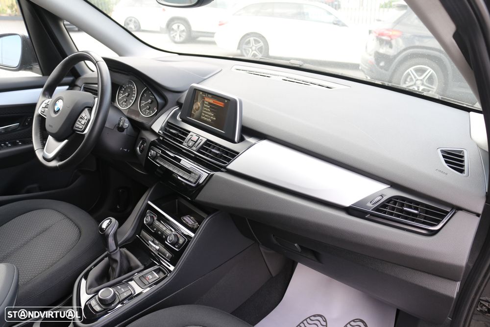 BMW 216 Active Tourer d - 10
