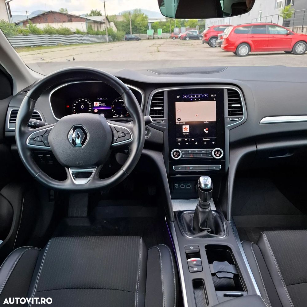 Renault Megane BLUE dCi 115 Techno - 11