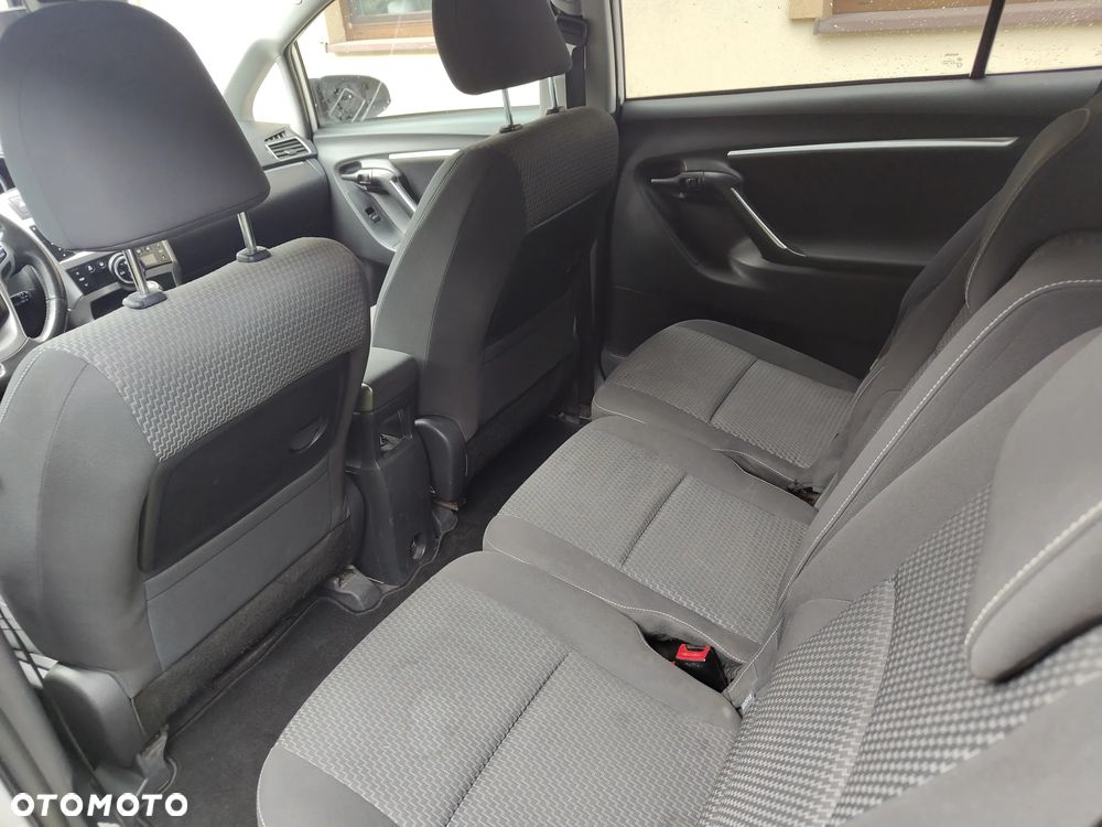 Toyota Verso 1.6 D-4D Active 7os - 19