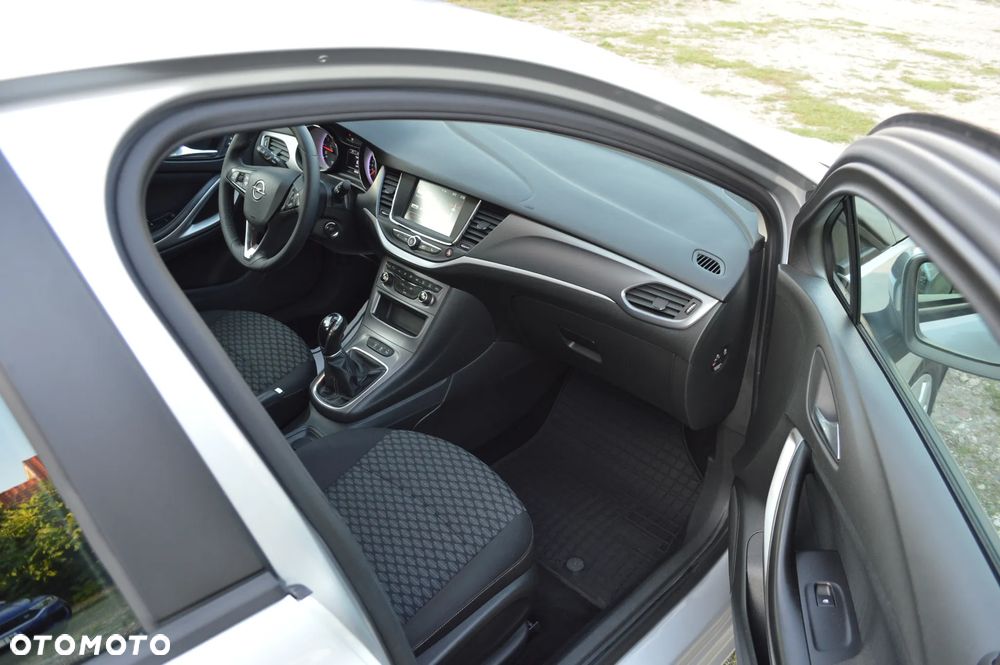 Opel Astra V 1.4 T Enjoy - 15