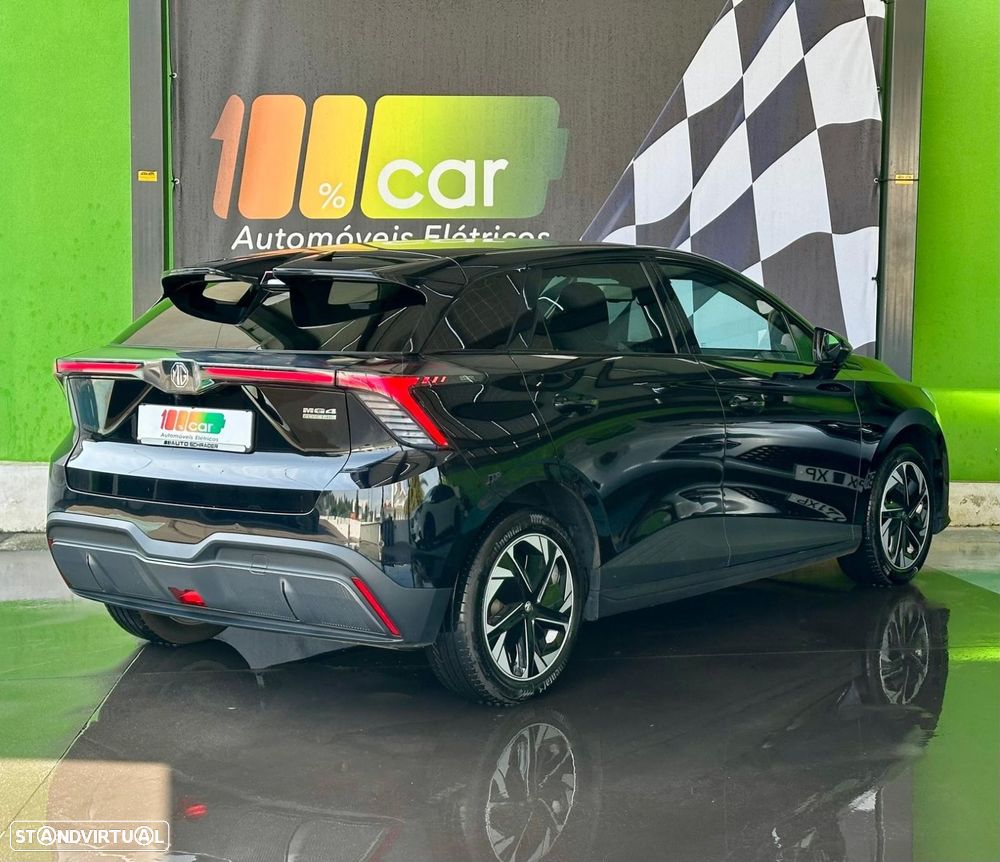 MG MG4 64 kWh Luxury - 5