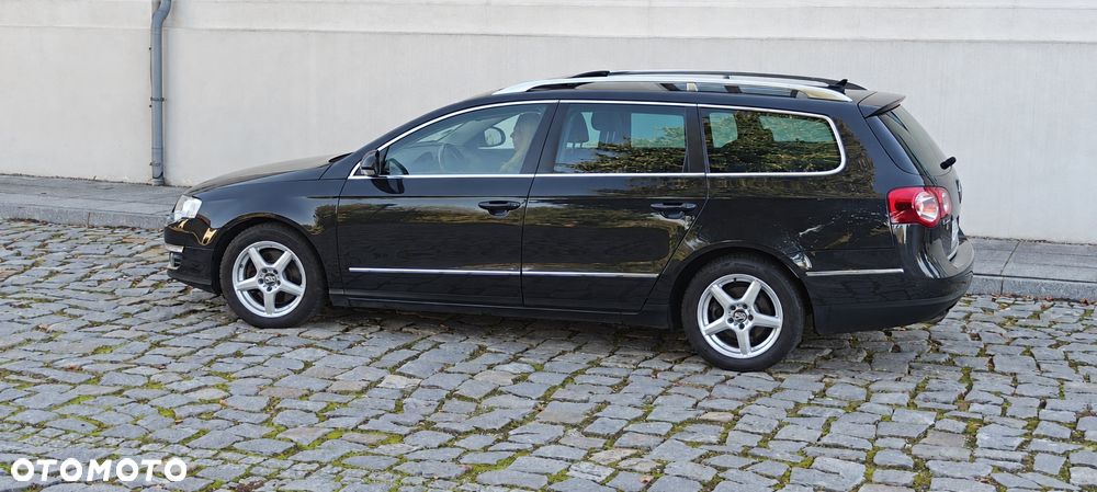 Volkswagen Passat - 12