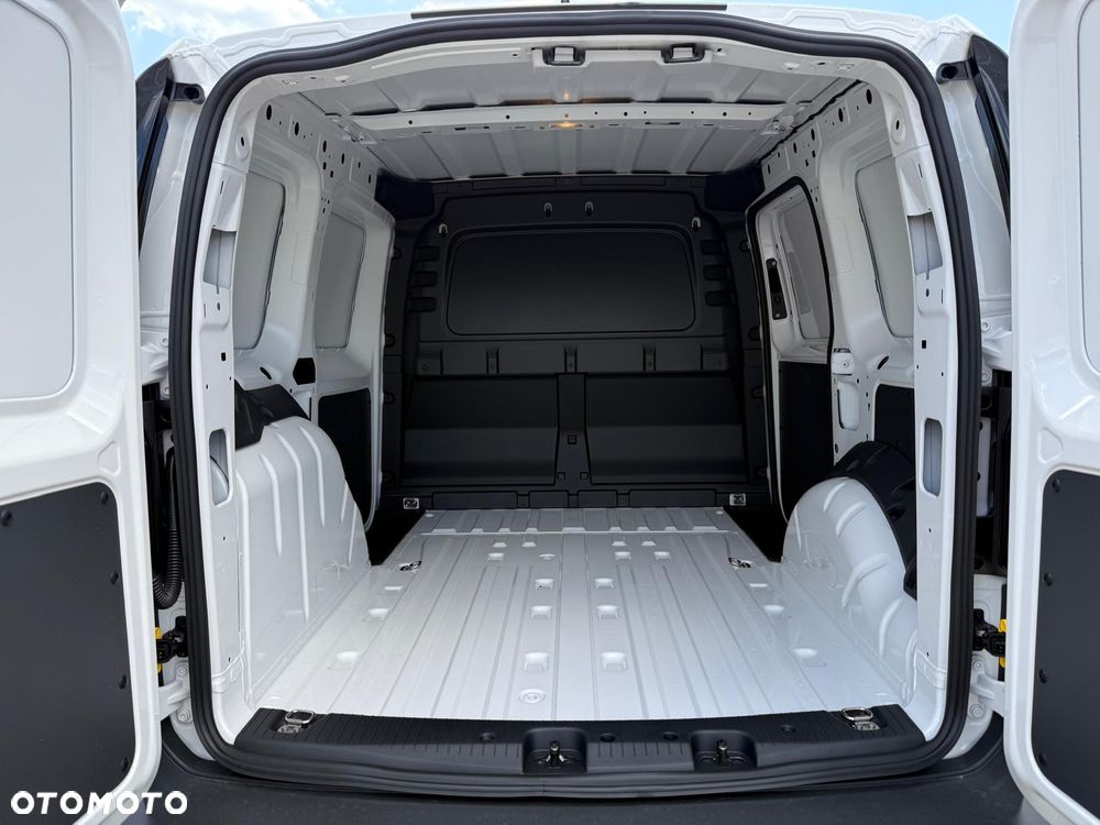 Volkswagen Caddy - 31