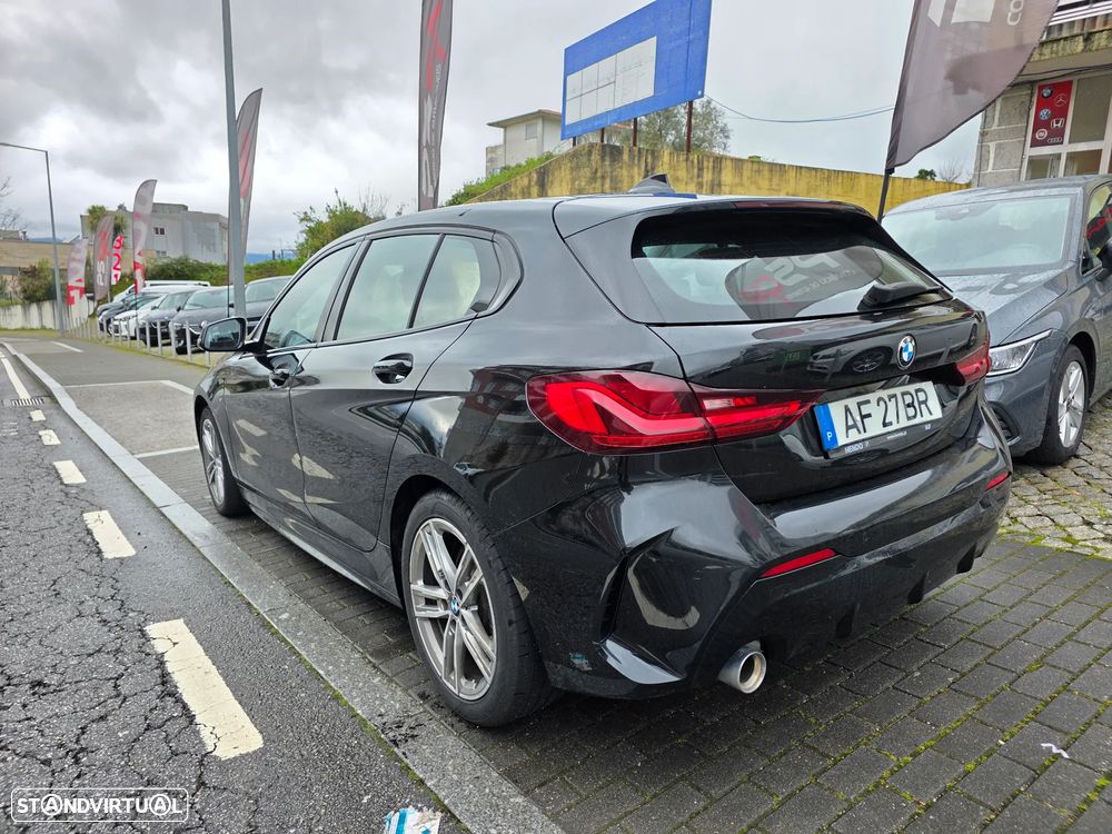 BMW 118 i Pack Desportivo M Auto - 3