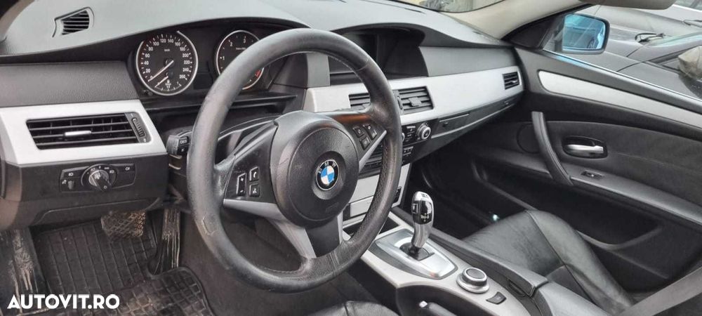 Plansa de bord negru BMW seria 5 E60 E61 LCI start stop - 1