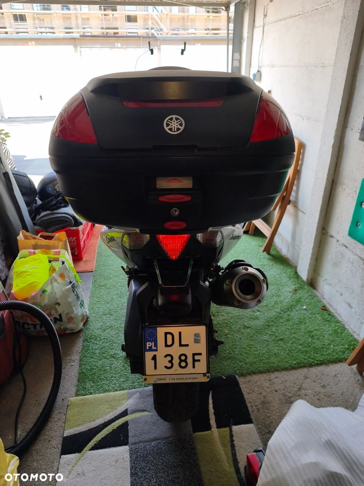 Yamaha Tmax - 15