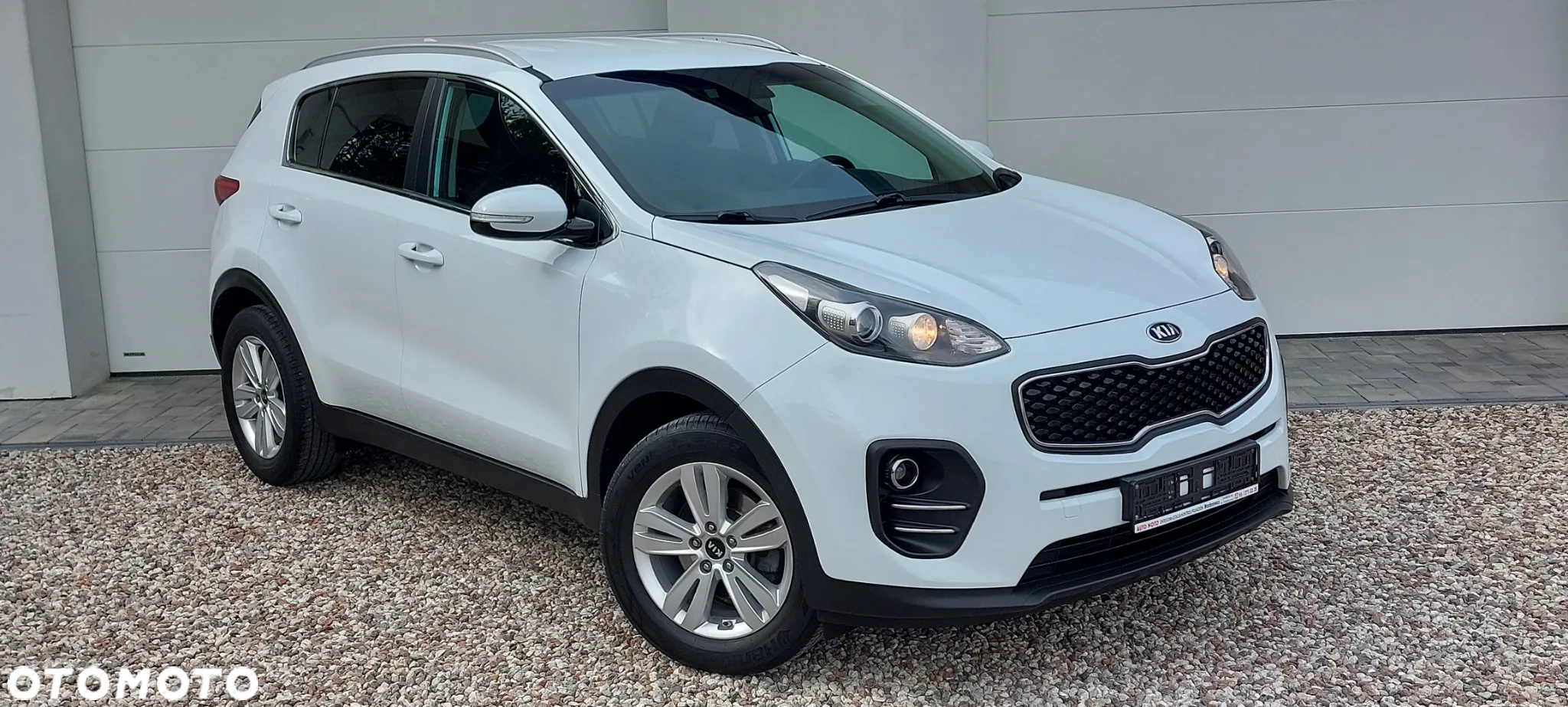 Kia Sportage 1.6 GDI 2WD Attract - 2