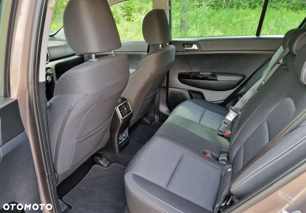 Kia Sportage 1.6 GDI 2WD DREAM-TEAM EDITION - 29