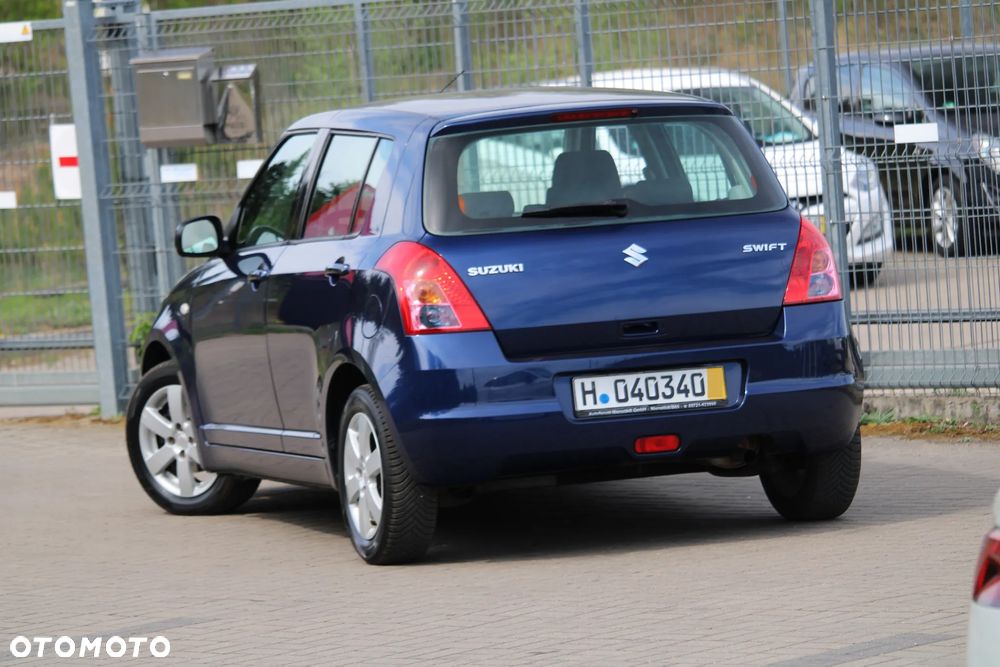 Suzuki Swift - 10