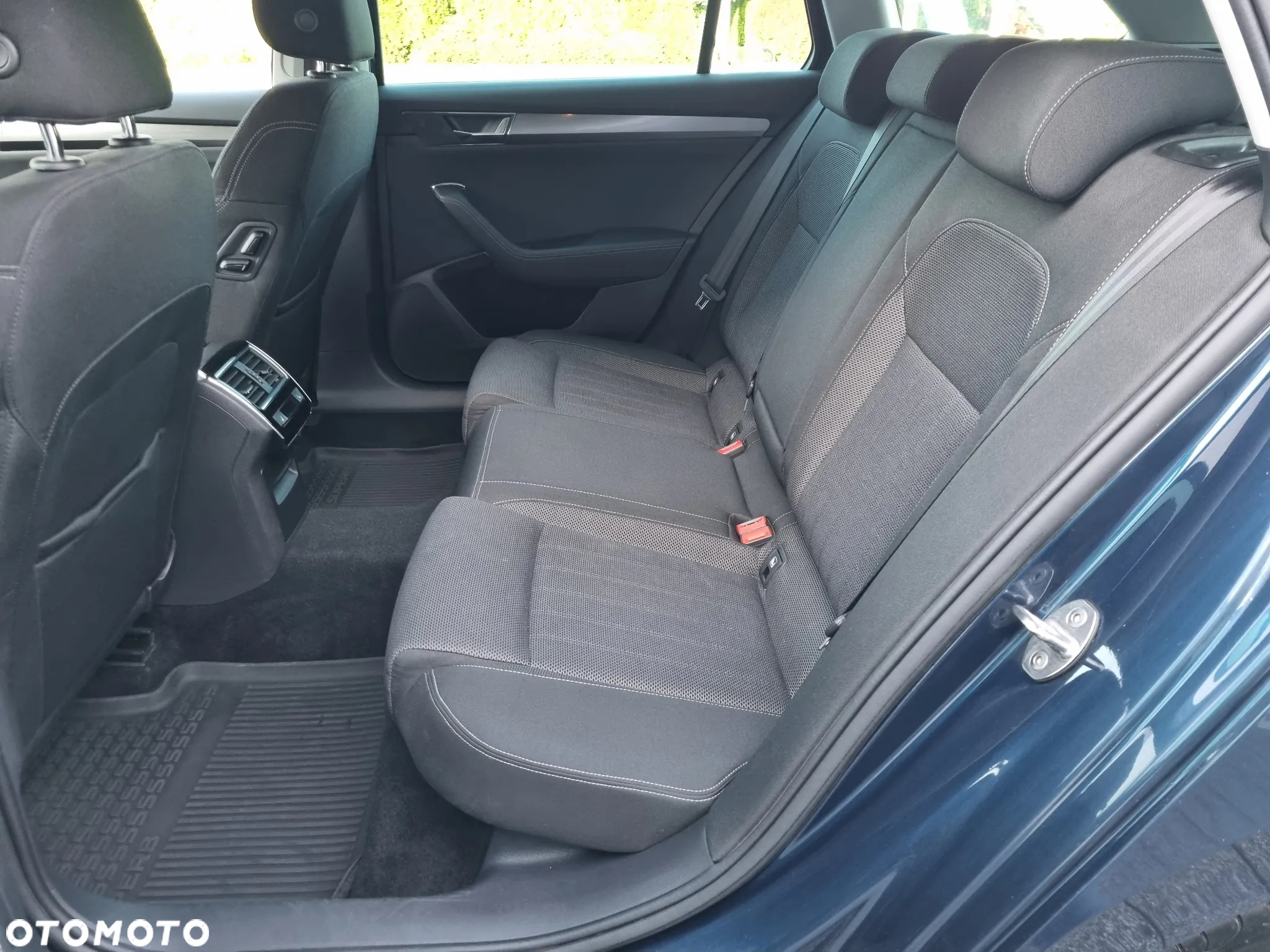 Skoda Superb 2.0 TDI SCR Style DSG - 17
