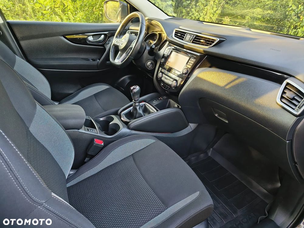 Nissan Qashqai 1.2 DIG-T N-Connecta EU6 - 14