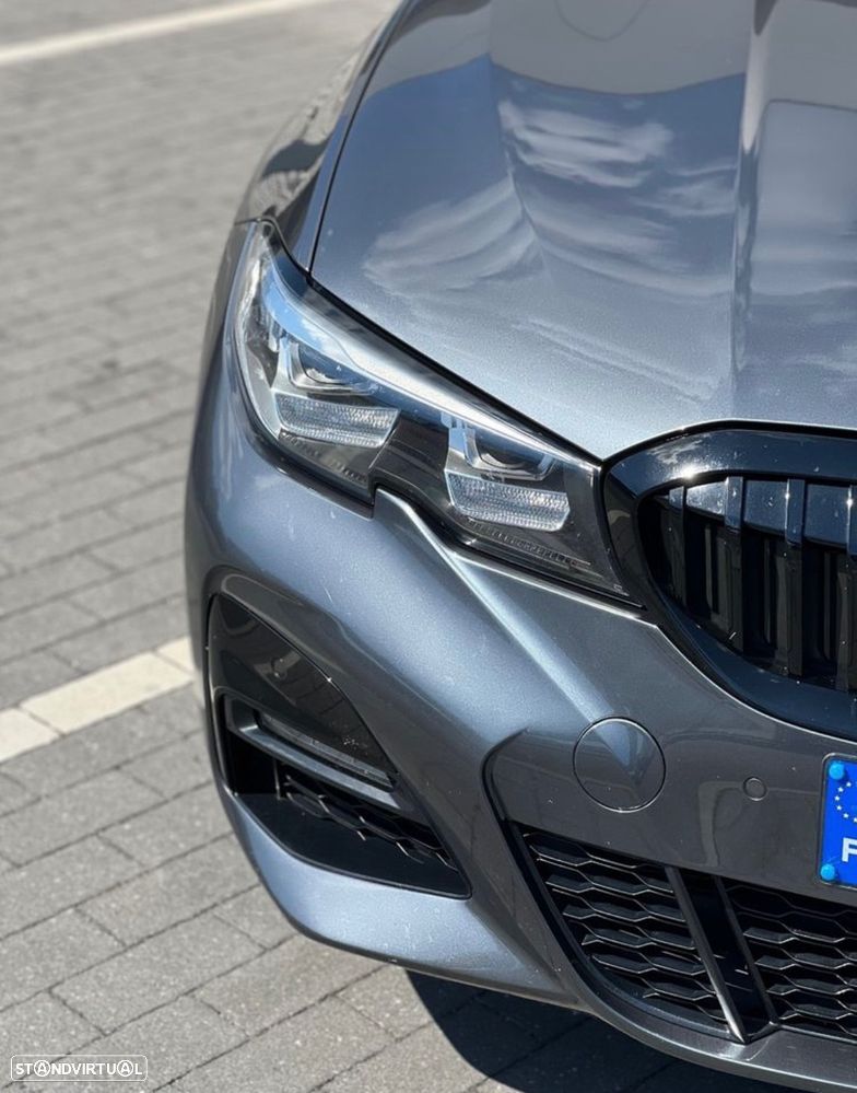 BMW 330 e iPerformance Pack M - 9