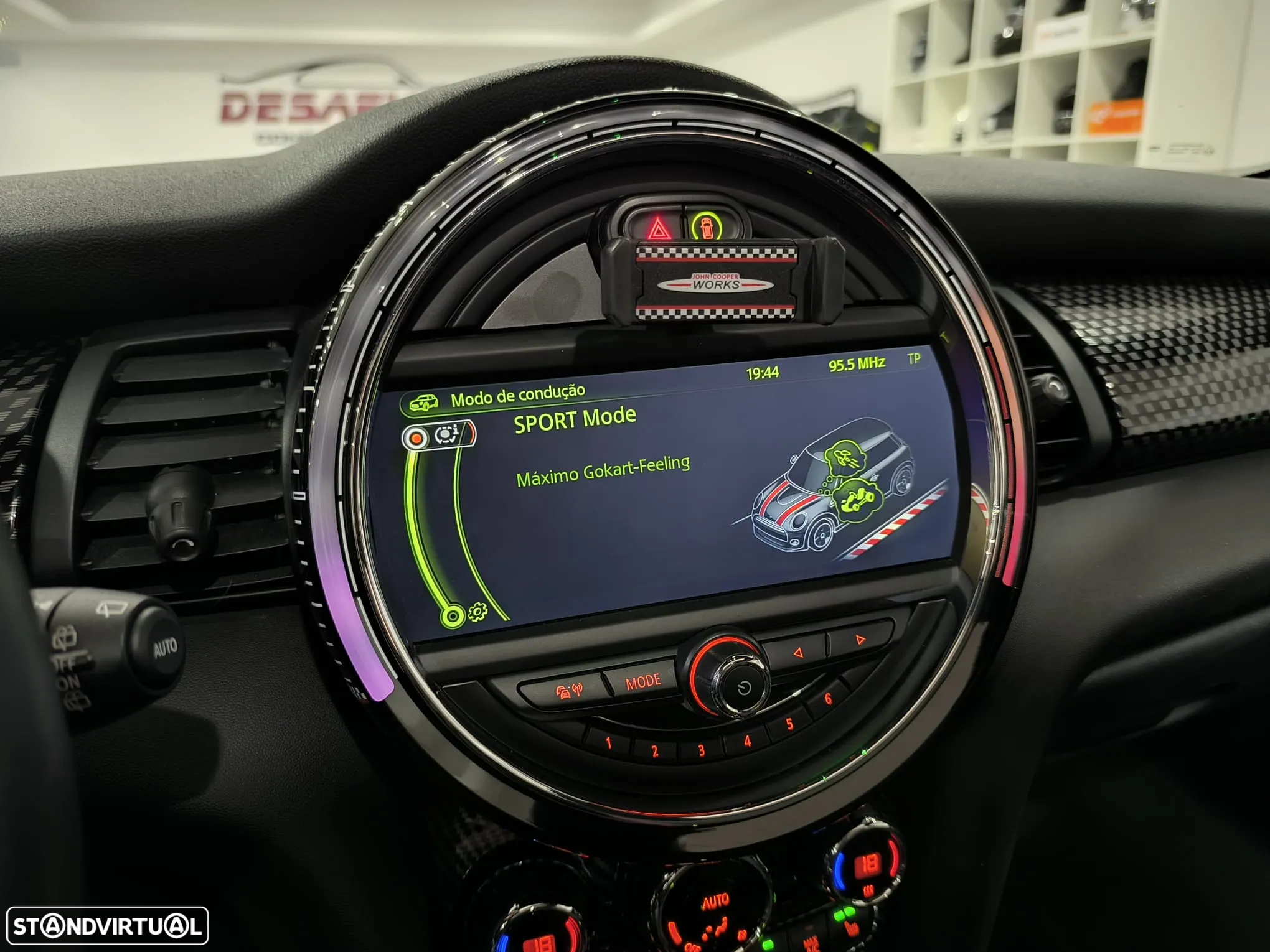 MINI 3 Portas John Cooper Works Sport Aut. - 50