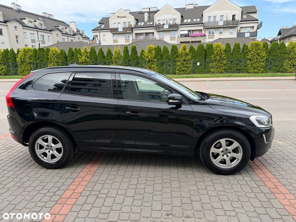Volvo XC 60 D3 Momentum - 4