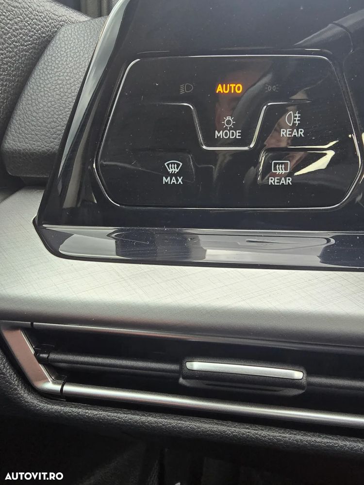 Volkswagen Golf Variant 2.0 TDI 116CP Life - 15