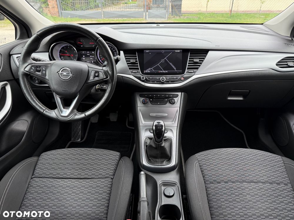 Opel Astra 1.4 Turbo Innovation - 11