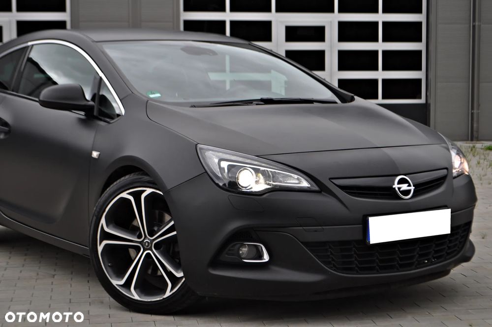 Opel Astra ver-iv-gtc-2-0-cdti-bi--turbo-s-s - 20