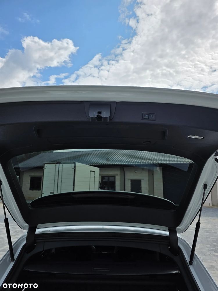 Audi A4 Allroad - 32