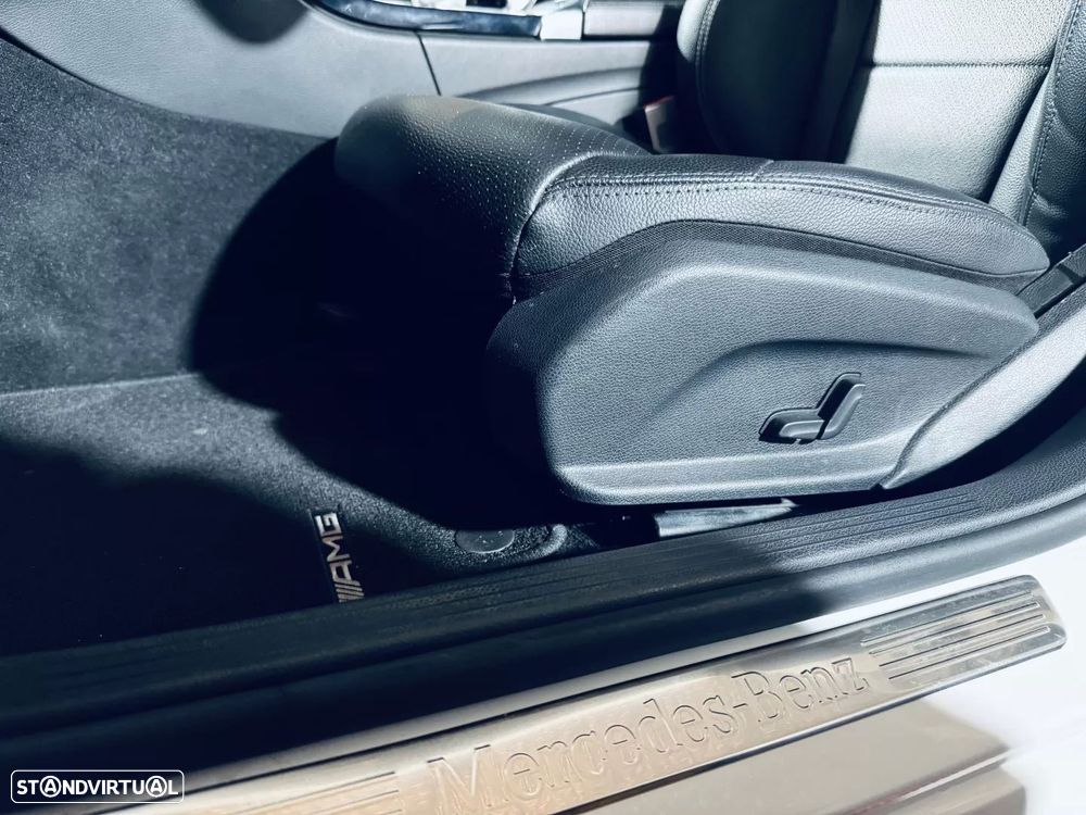 Mercedes-Benz C 300 BlueTEC Hybrid AMG Line - 29