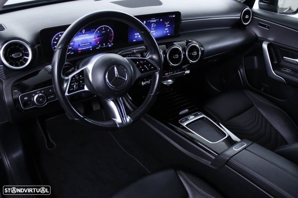 Mercedes-Benz A 200 d - 33