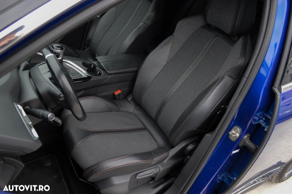 Peugeot 3008 1.2 PureTech Turbo S&S Allure - 30