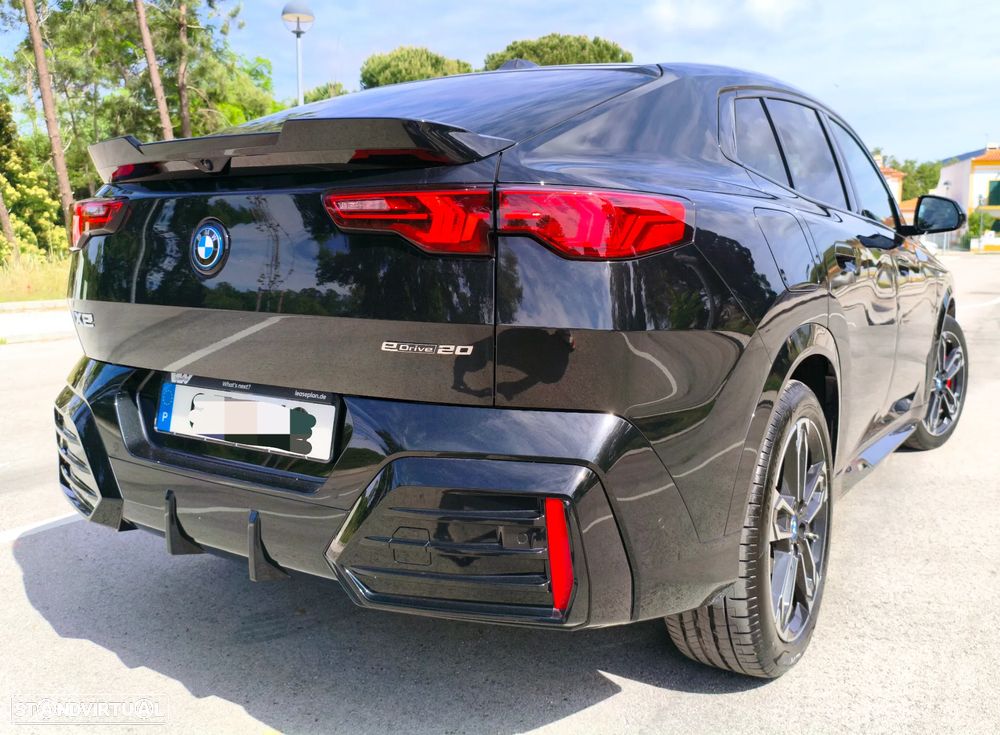 BMW iX2 eDrive20 Pack Desportivo M Pro - 31