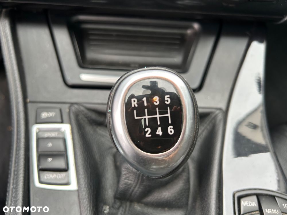 BMW Seria 5 518d Touring Luxury Line - 31