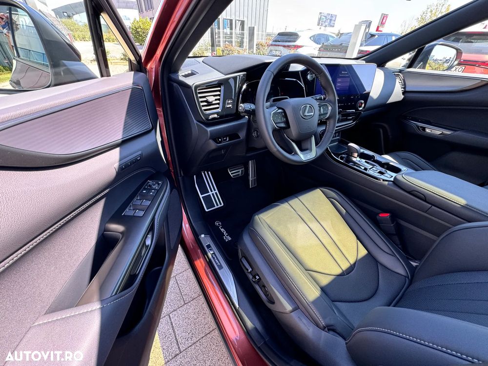 Lexus Seria NX 450h+ AWD CVT PHEV F Sport - 24