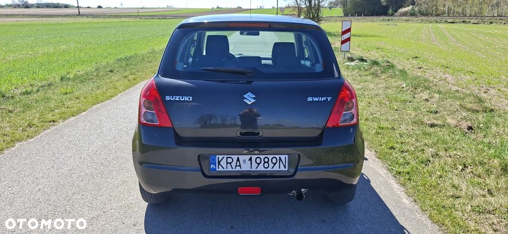 Suzuki Swift - 22